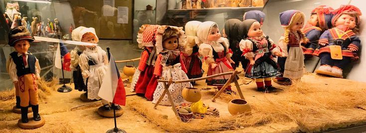 Rotary Dolls Museum